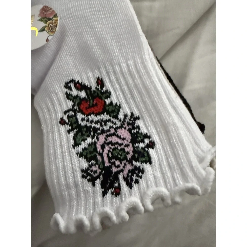 Ed Hardy 5 Pair Women's‎ Mid Crew Socks Roses Skull Tattoo Size 4-10 NWT Lettuce